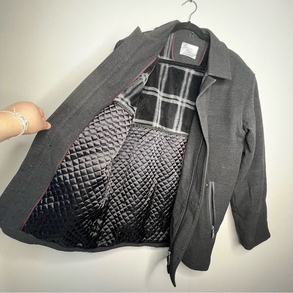 Megamod cashmere grey button front peacoat made in Turkey size medium - Picture 11 of 13